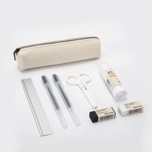 Jak zaprojektować piórnik zgodnie z różnymi wymaganiami klienta końcowego – materiał i rozmiar piórnika